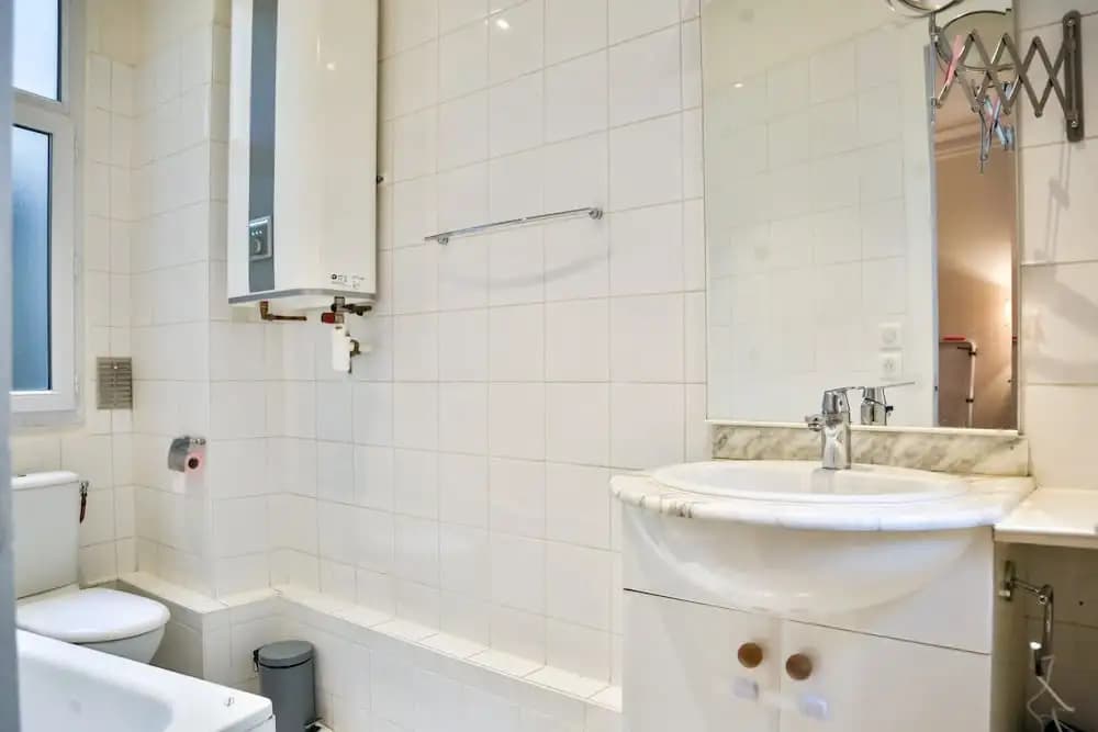 Secret Villiers I Stylish 2 Bed Apt in Villiers - photo 26