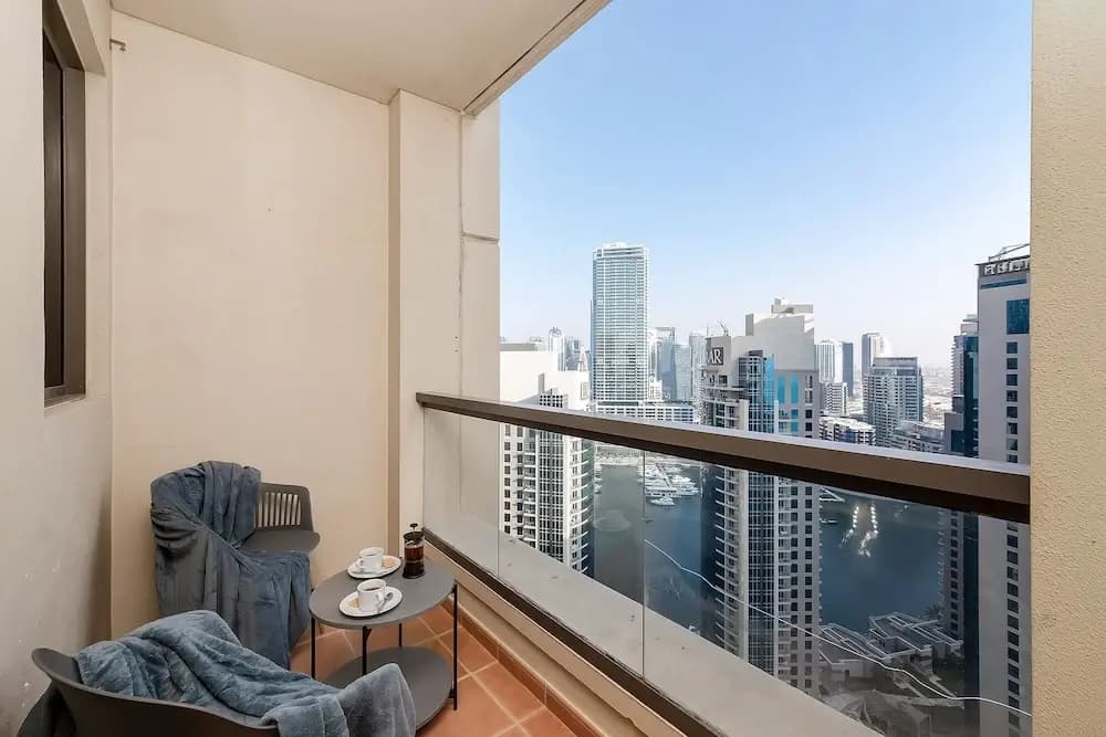 Panoramic Spacious City View 2BR Escape - photo 25