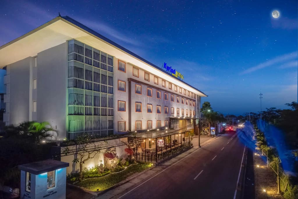 Kyriad Royal Seminyak Bali - main photo