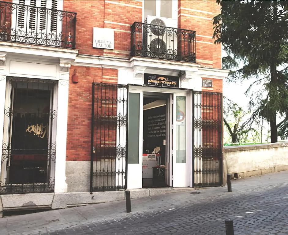 Hostels Meetingpoint - photo 1