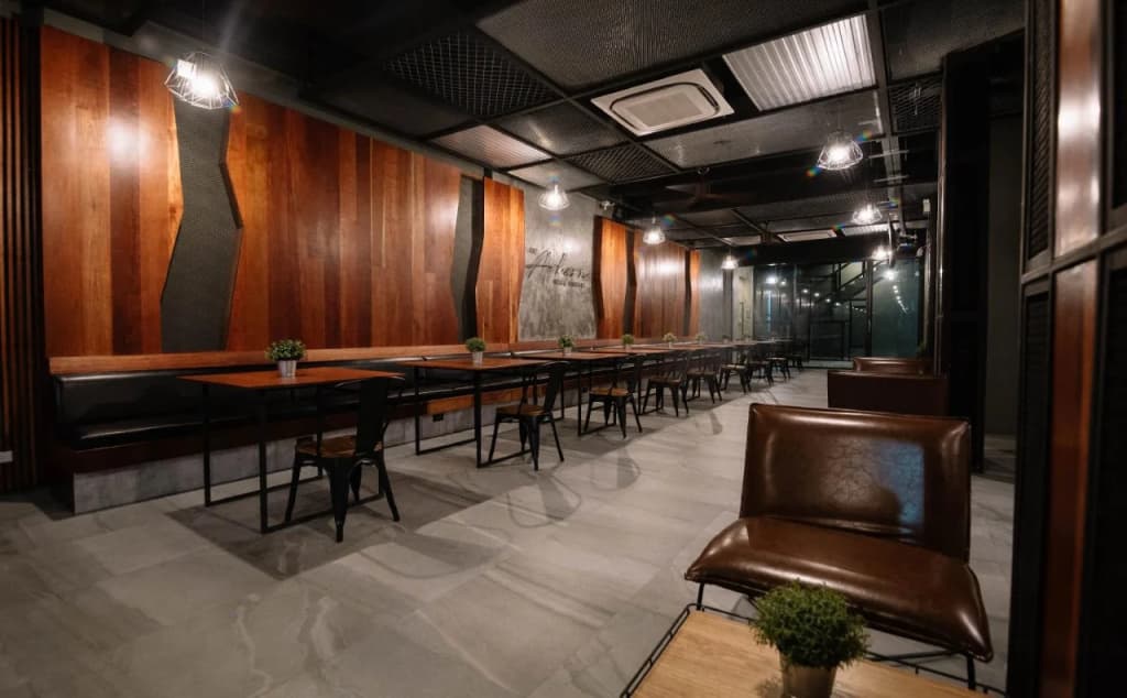 The Arbern Hostel x Bistro - photo 10