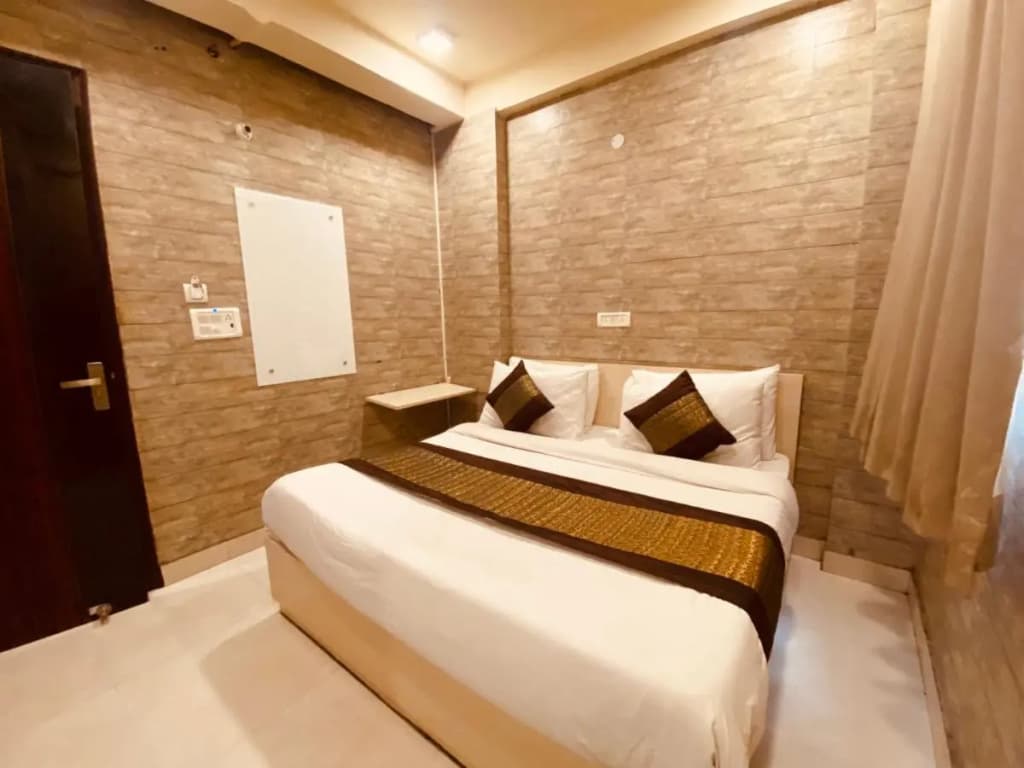 Hotel Red Chilly - photo 21