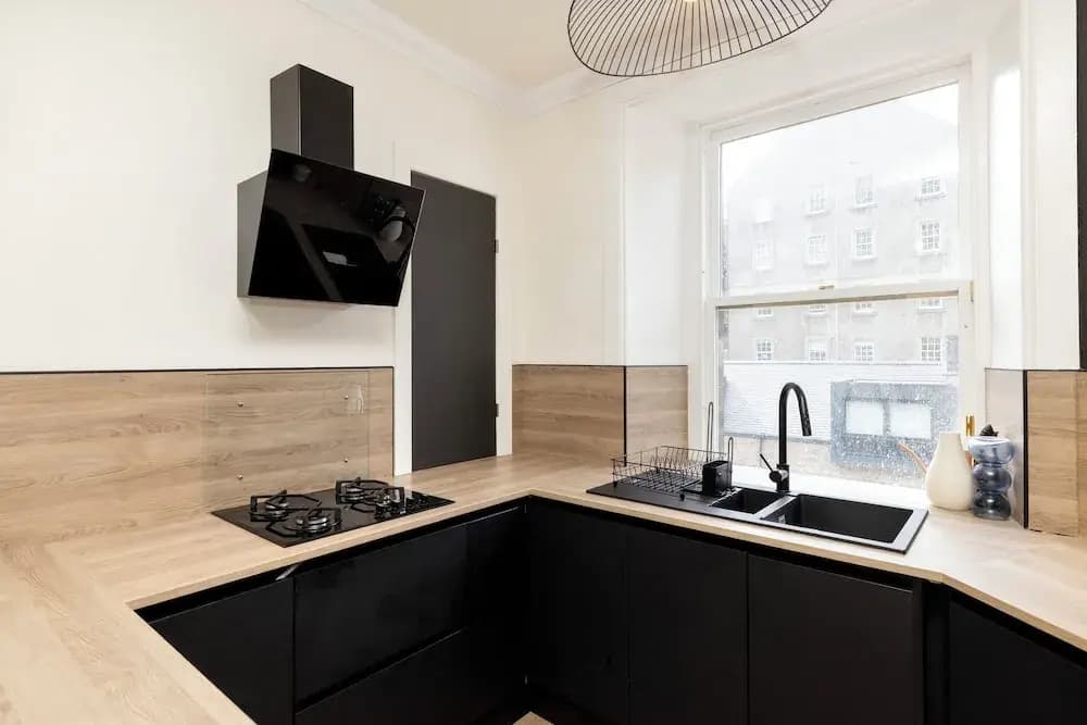 Elegant Apartment in the heart of Edinburgh - photo 16