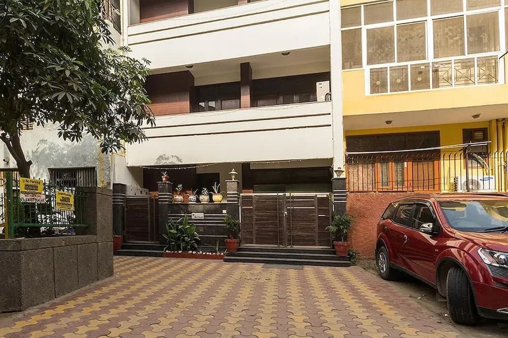 Greenleaf Apartment And Suites, Chittaranjan Park - photo 1