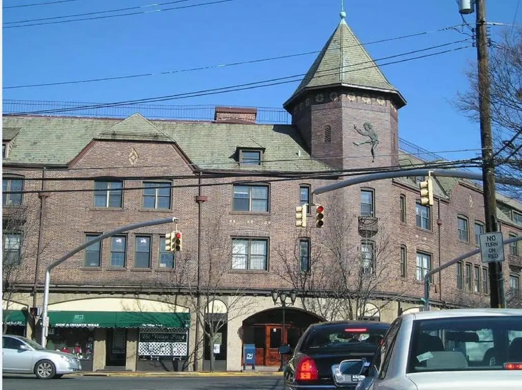 The Andrew Hotel - photo 38
