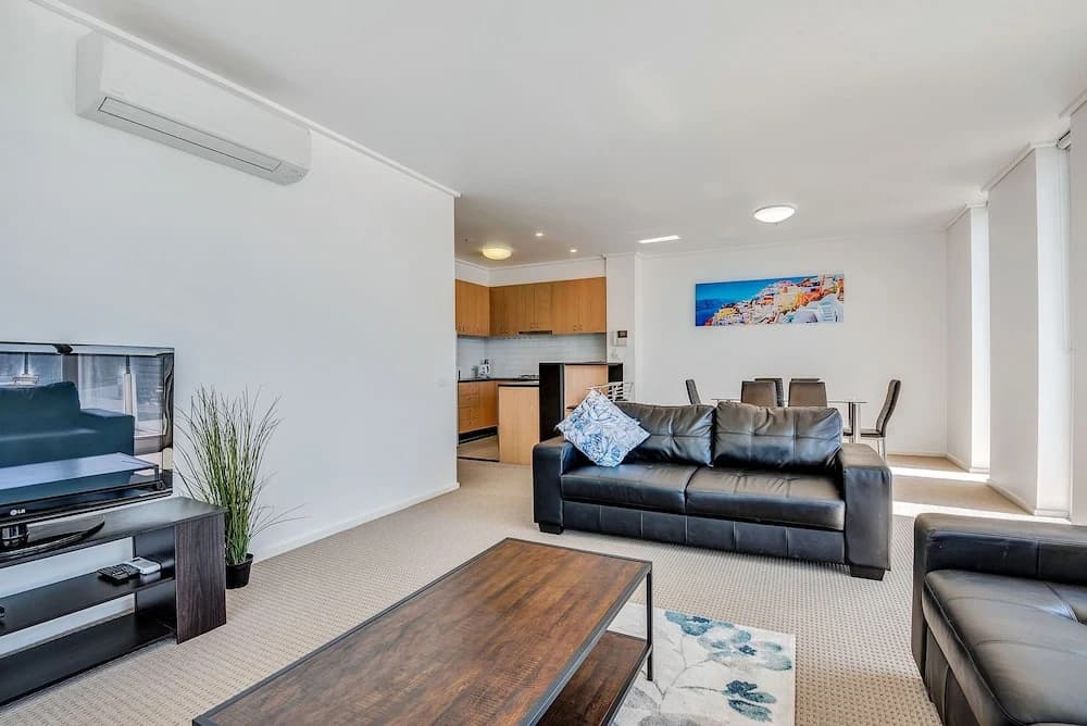 MJ Shortstay Centurion Apartments - photo 3