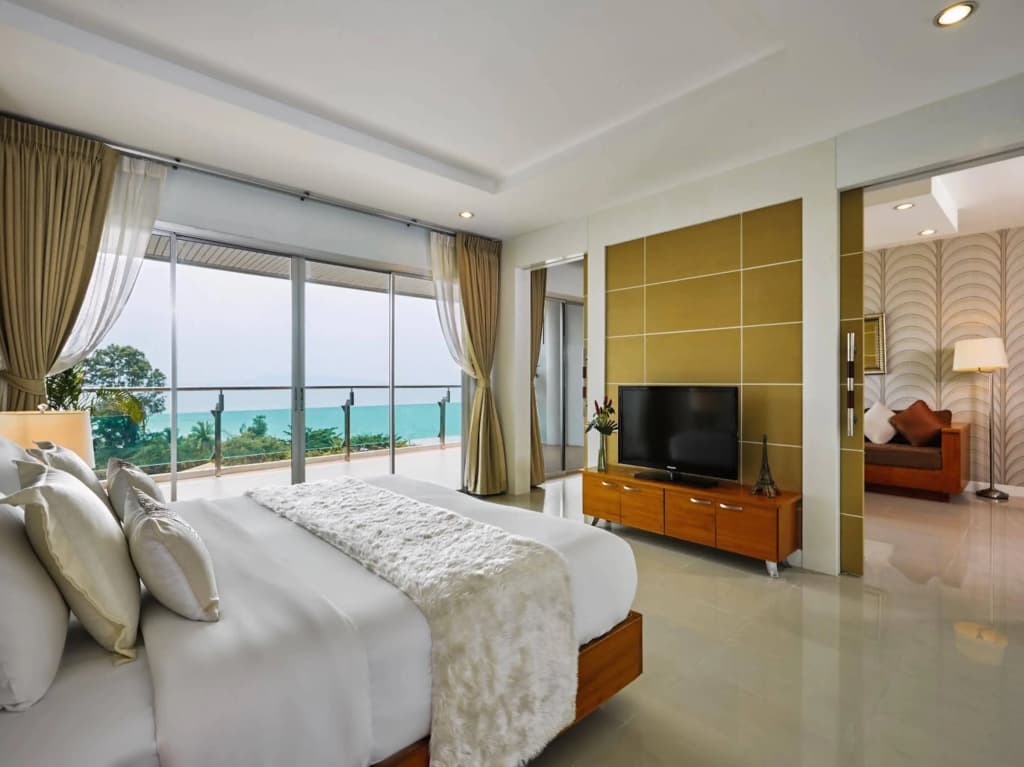 Royal Beach View Suites - photo 3