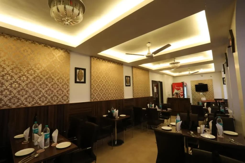 Hotel Surya International - photo 9