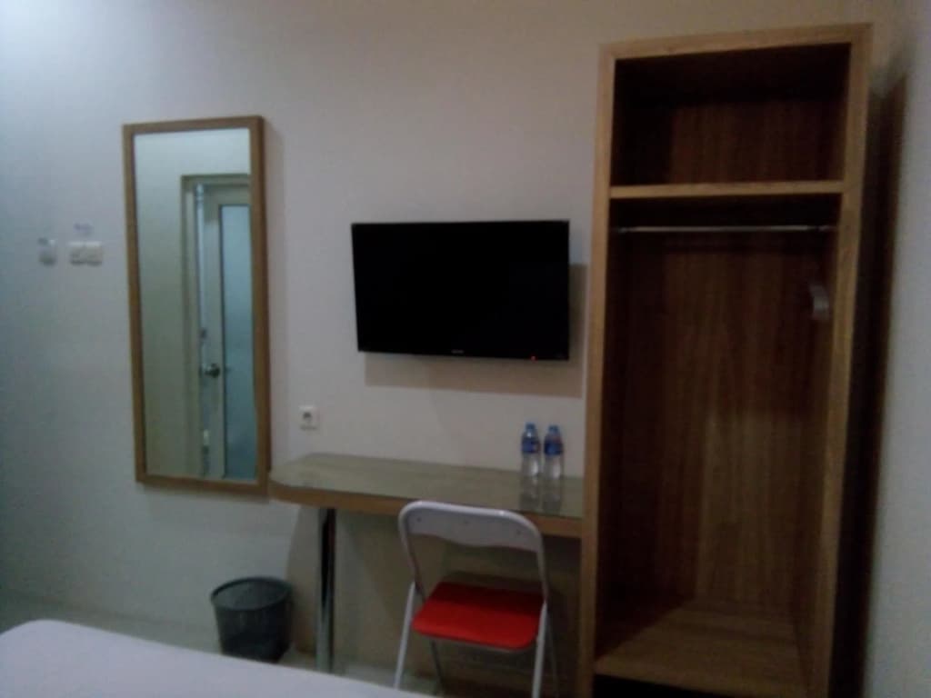 Ethan Hotel - photo 15