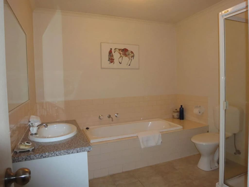 Moonee Valley Views Apartments - photo 6