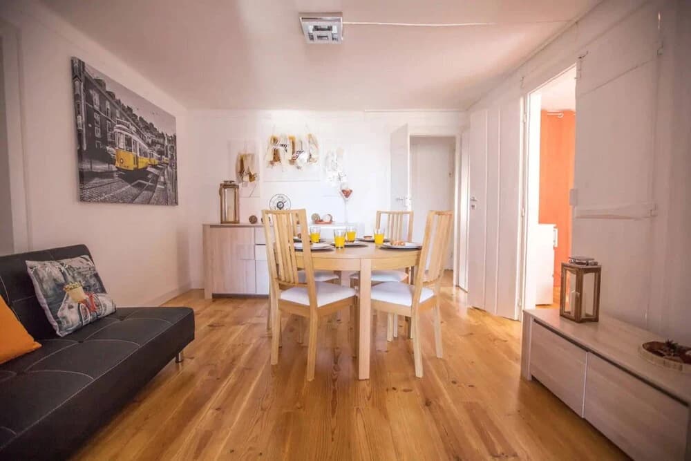 Amazing Topo Chiado Garrett Apartment by GuestReady - photo 2