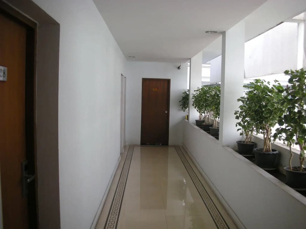 Suriwongse Hotel - photo 12