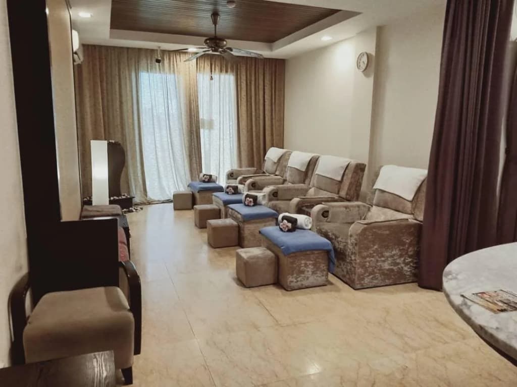 Borneo Beach Villa & Suite - photo 16