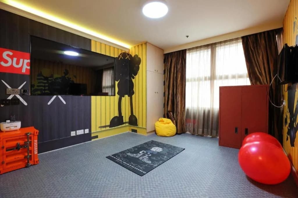 Hennessy Hotel - photo 10