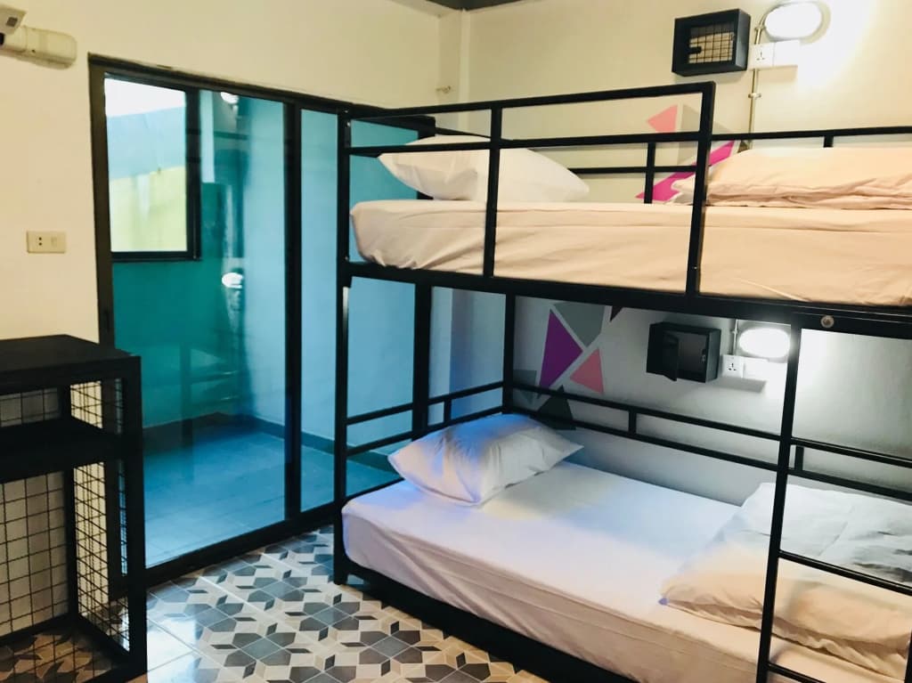 Bodega Phuket Party Hostel - Adults Only - photo 3