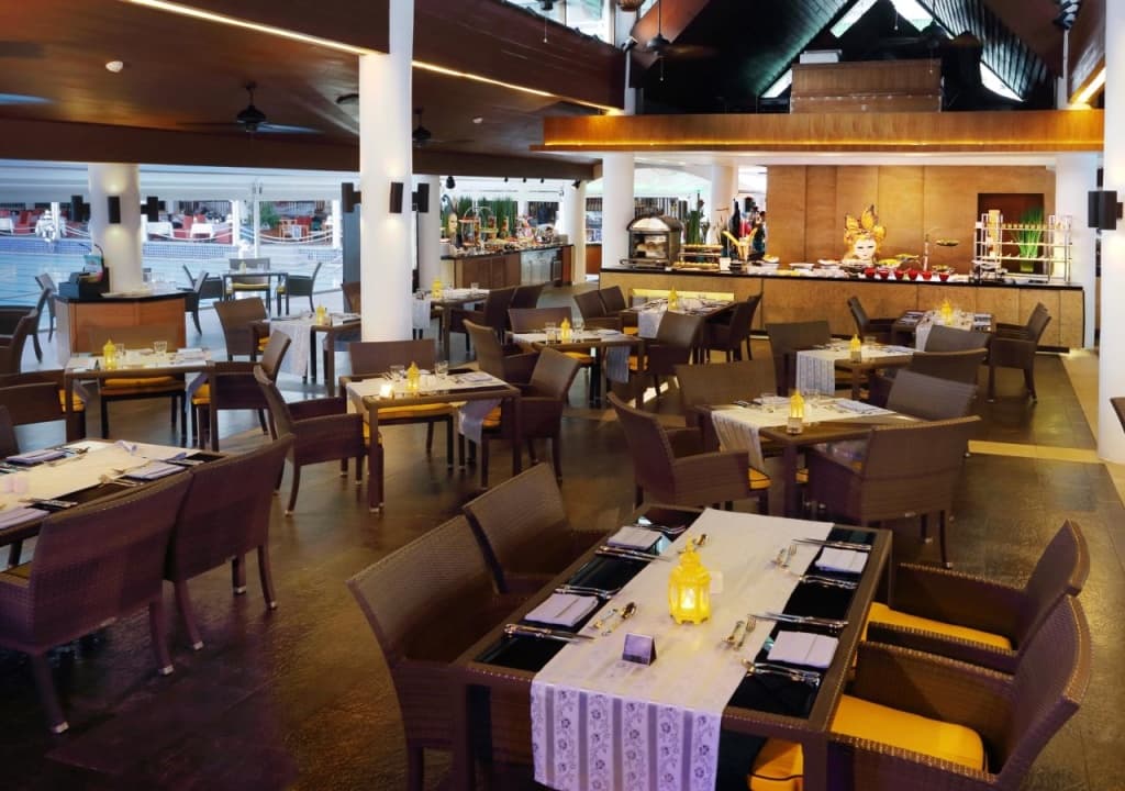Le Meridien Phuket Beach Resort - photo 40