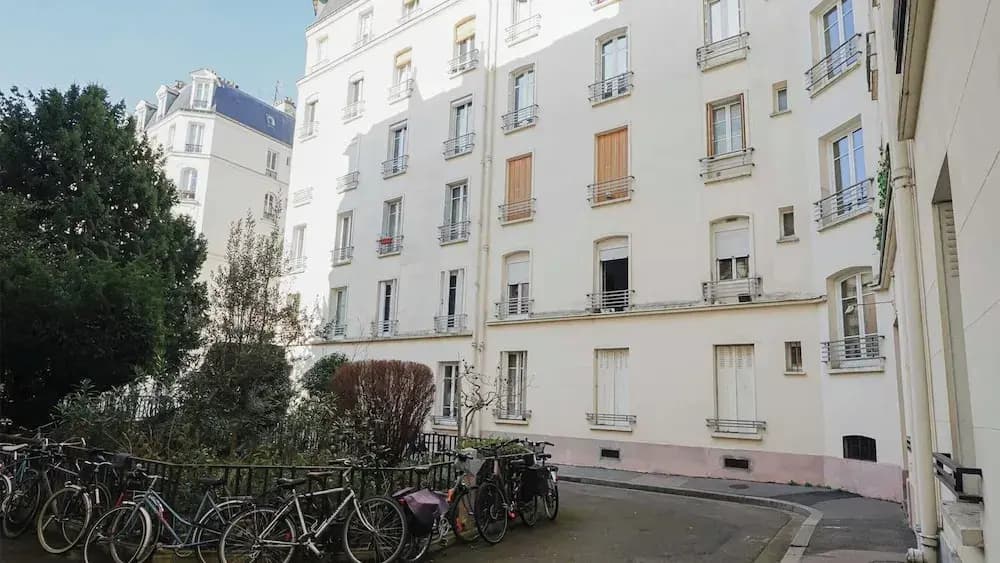 Charming Apartment - 1br- 2P - Nation - photo 1