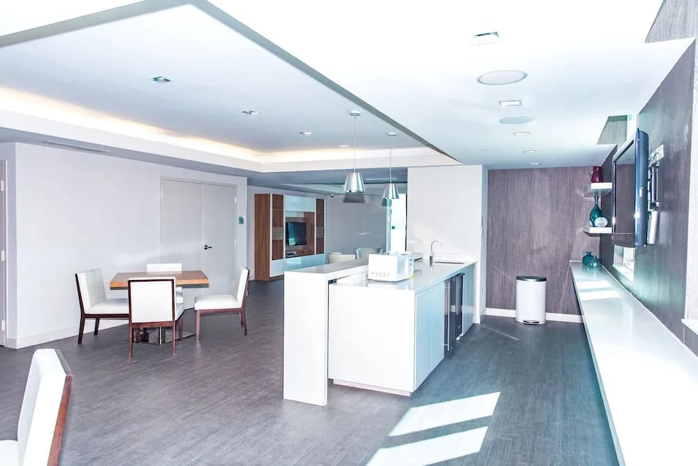 Brickell Luxe Rentals - photo 5