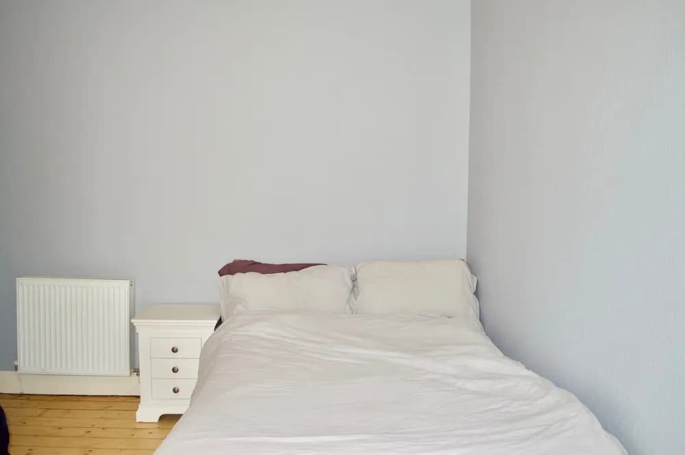 Centrally Located Meadows Flat - photo 2