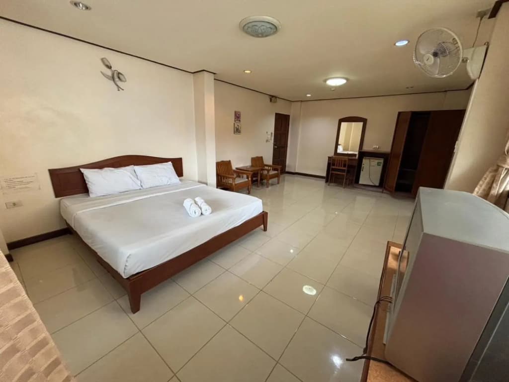 Island Mansion - photo 20