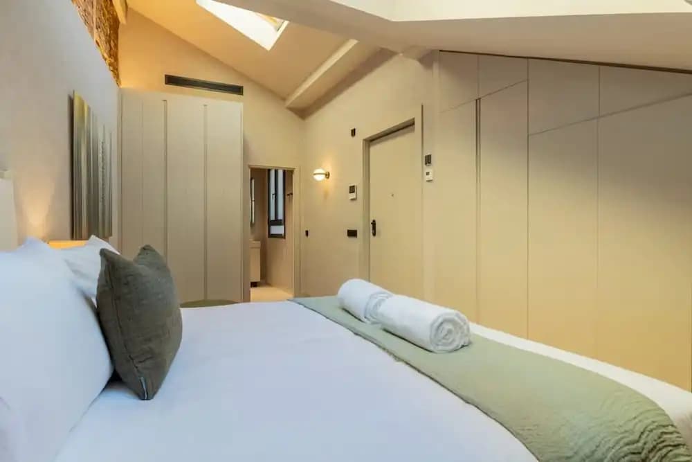 w Cozy Penthouse at Palacio Real - photo 4