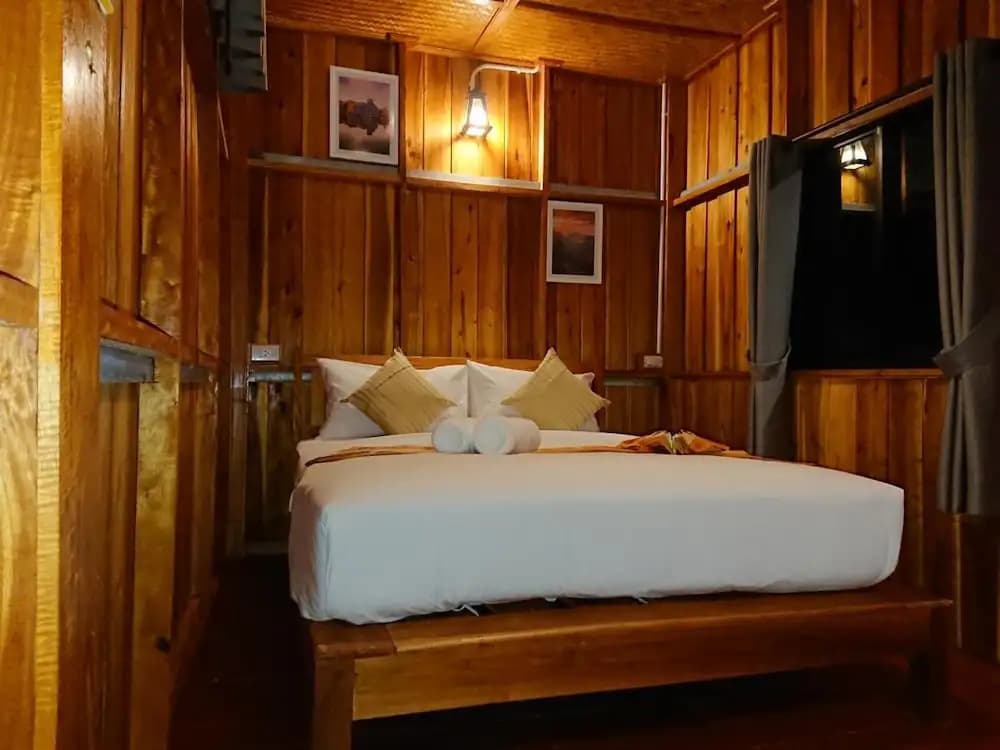Lanta Para Hut - photo 3