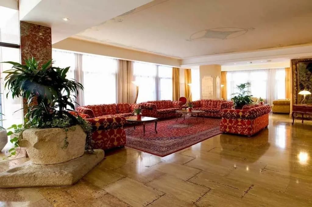 Venice Roulette Hotel - photo 36