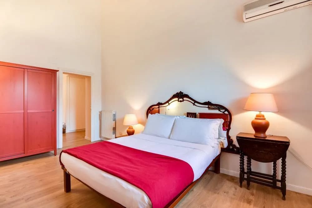 Nice and Bright 2 bed Flat Near Termini - photo 2