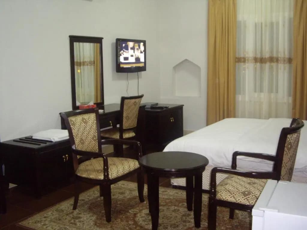 Gulf Crown Hotel Apartment - photo 3