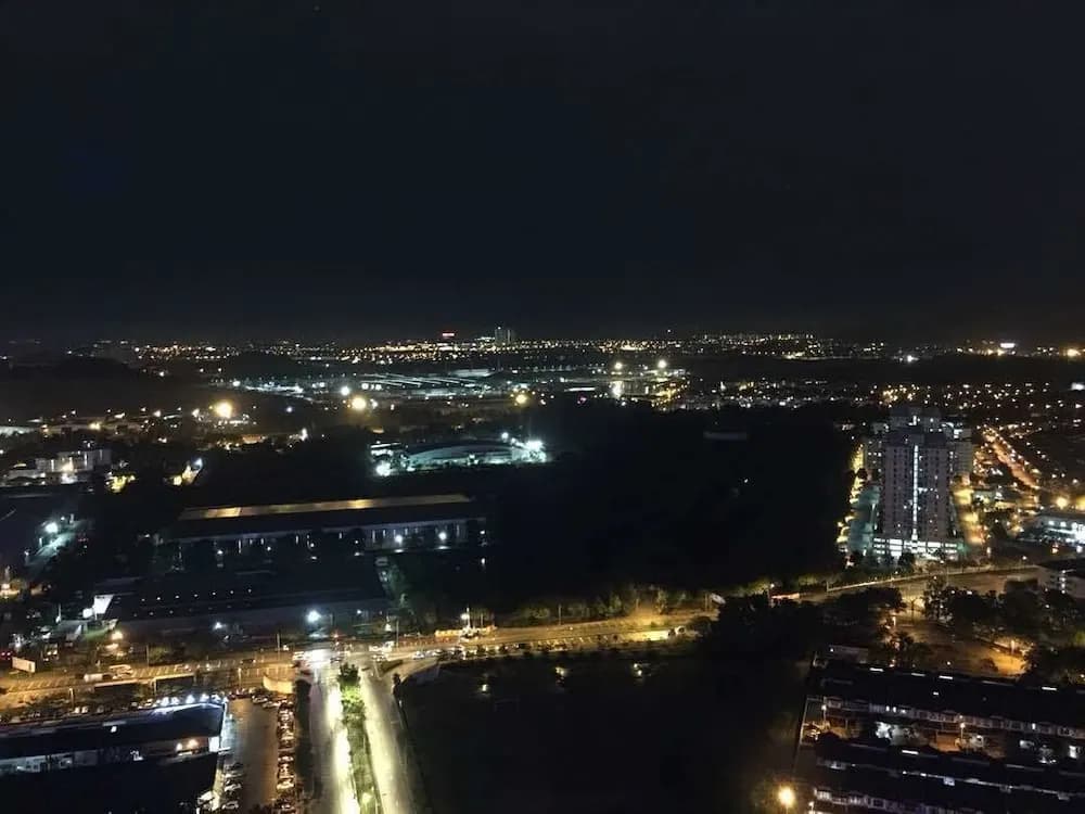 I-City I-Soho Chamey Homestay Condo, Shah Alam - photo 2