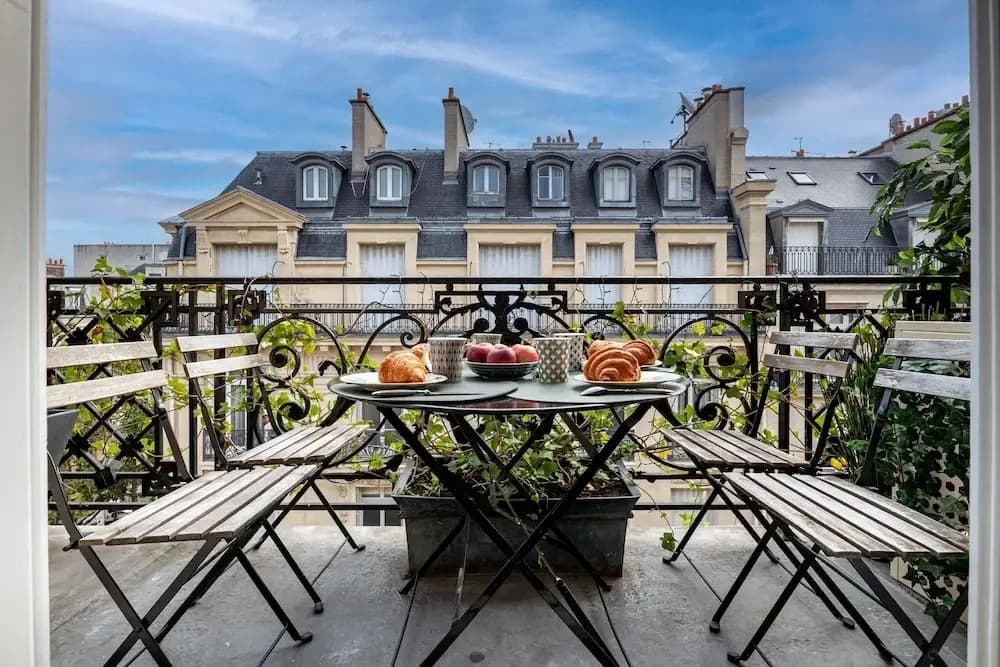Prestigious Apartment Near the Trocadero - photo 16
