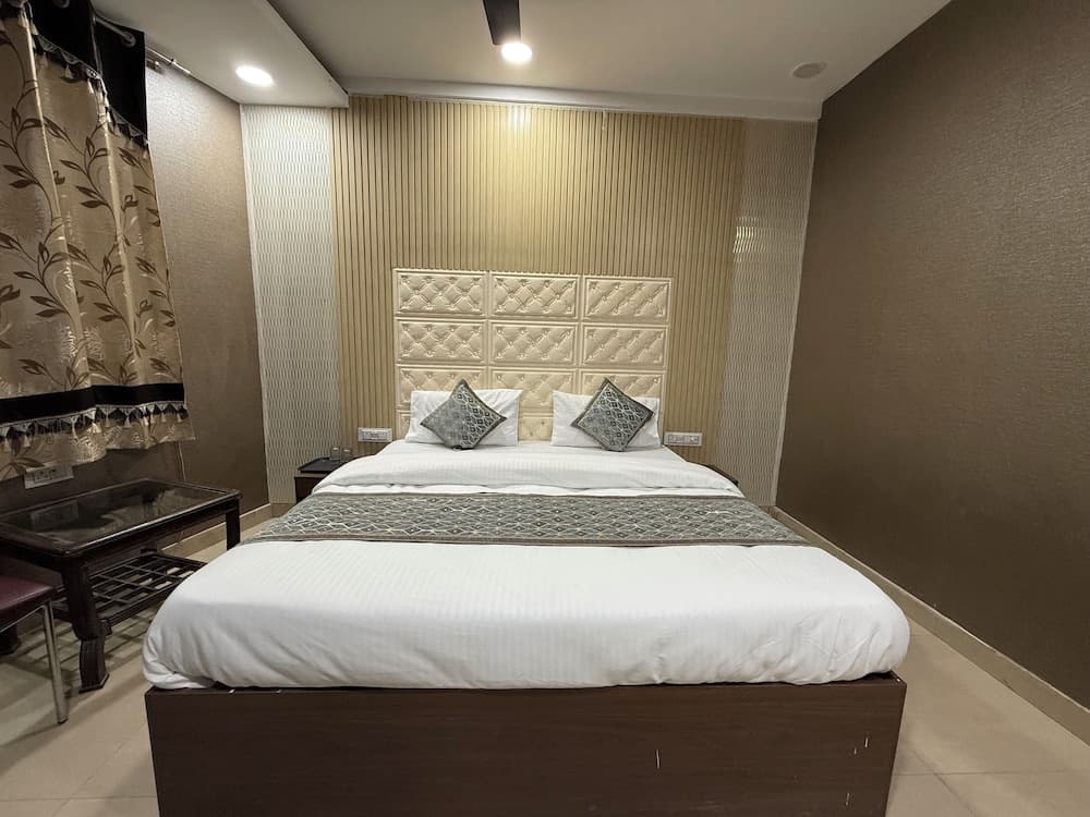 Hotel om international - photo 9