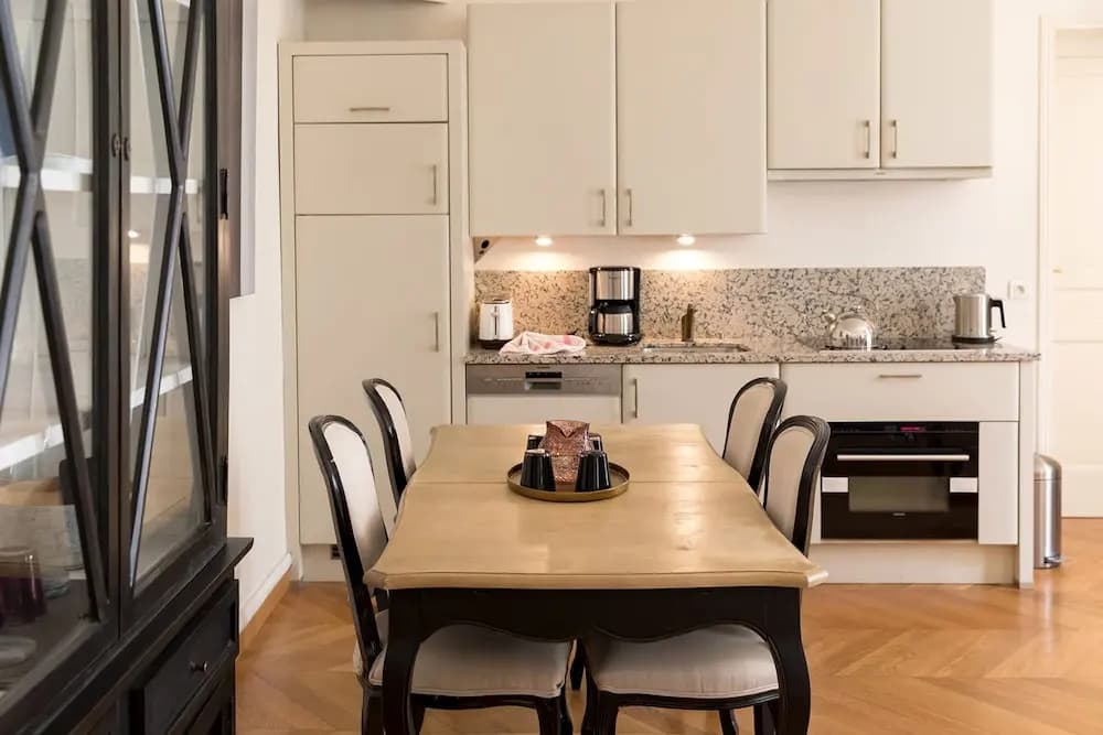 Monceau Chic I Charming 1 Bed Apt in the 8th - photo 13
