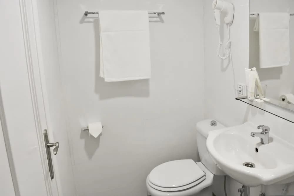 Hostal Guestped - photo 8