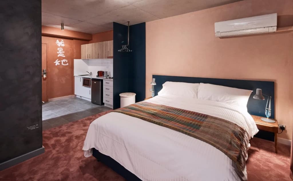 The Collectionist - photo 15