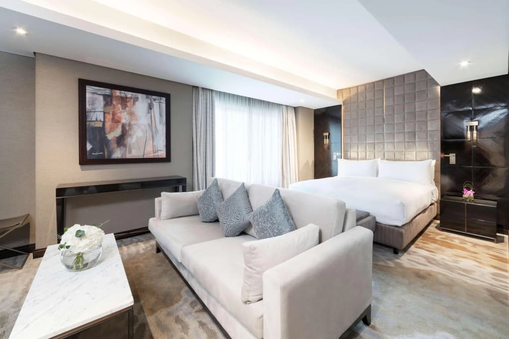 Hilton Doha The Pearl - photo 18