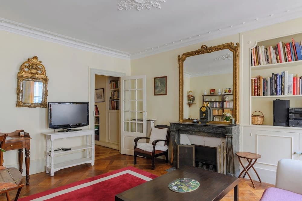 Paris Center St Claude residence - photo 4