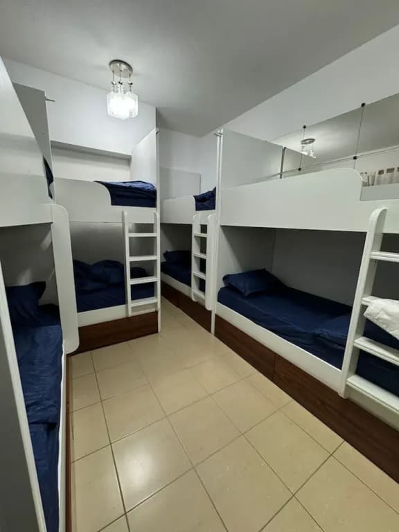Sadaf 2 JBR Bedspace - photo 2
