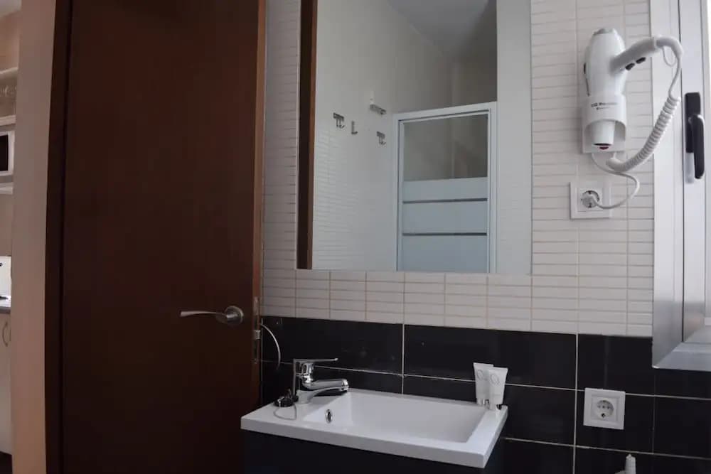 Madrid Suites SOL - photo 9