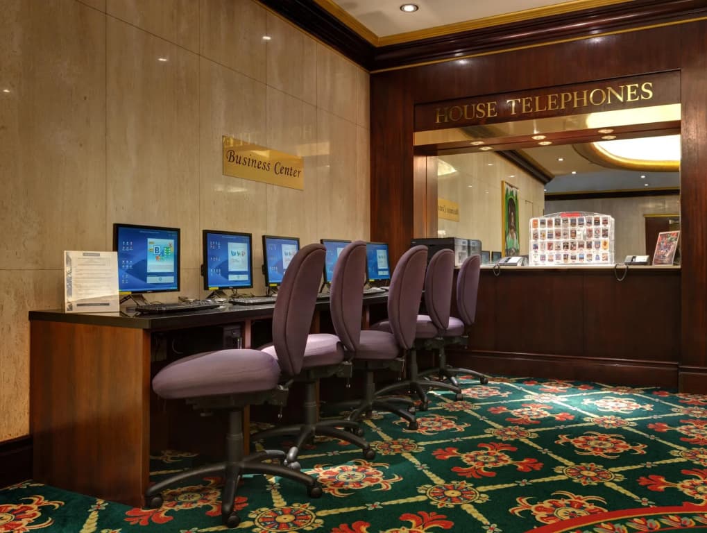 Wellington Hotel - photo 14