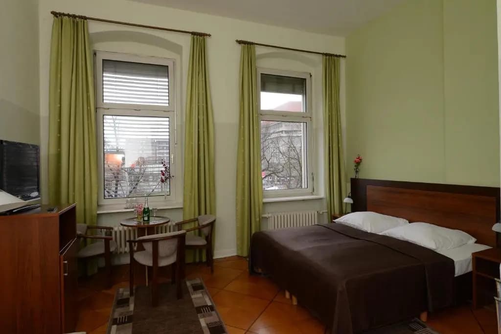Classic Hotel Pension - photo 6
