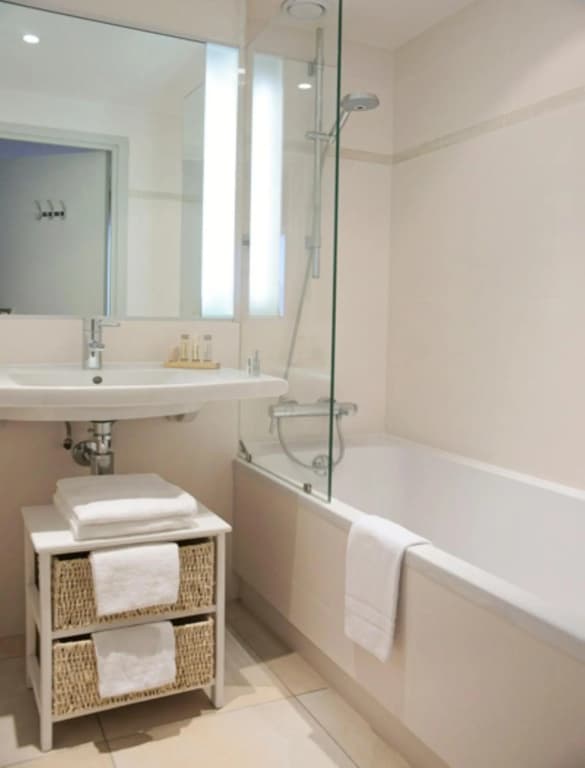 Hotel Apollinaire - photo 19