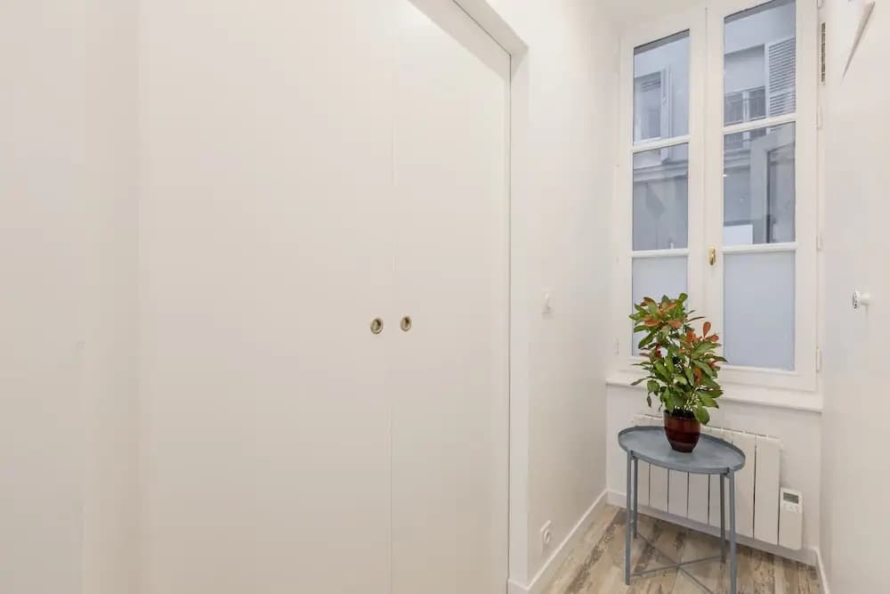 Stunning Apartment Near Eiffel Tower - photo 6