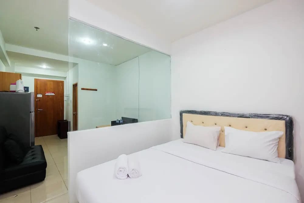 Comfortable And Homey Studio At Titanium Square Apartment - photo 3