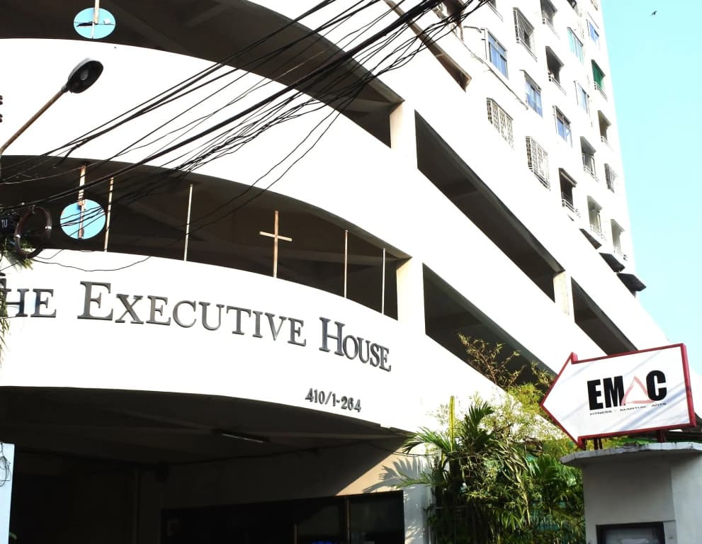 The Executive House - photo 3