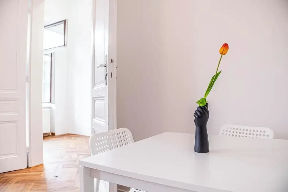 Easy Access 2BR Apartment Near AKH - photo 9