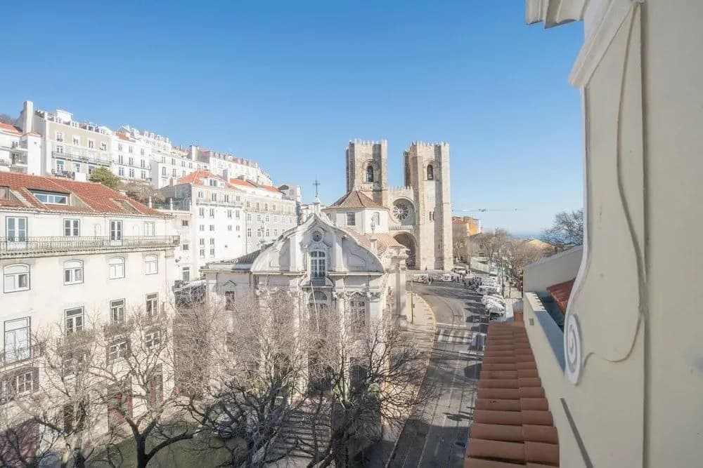 Superb Flat Cathedral & River View - photo 10