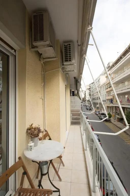 Apartment at Koukaki, 150m from the metro - photo 3