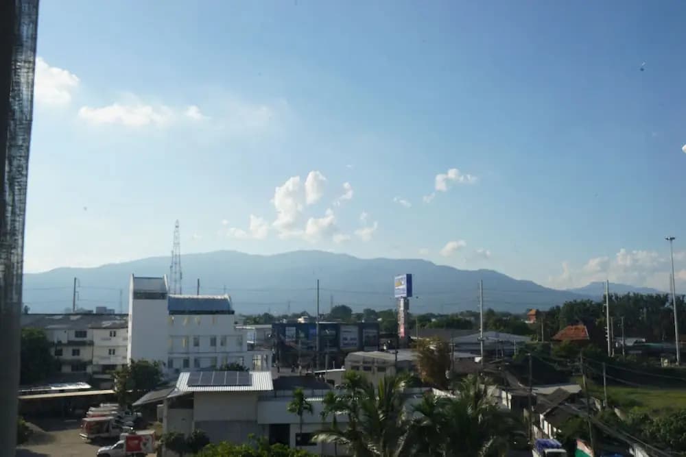 The Rise Suites Hotel Chiang Mai - photo 27