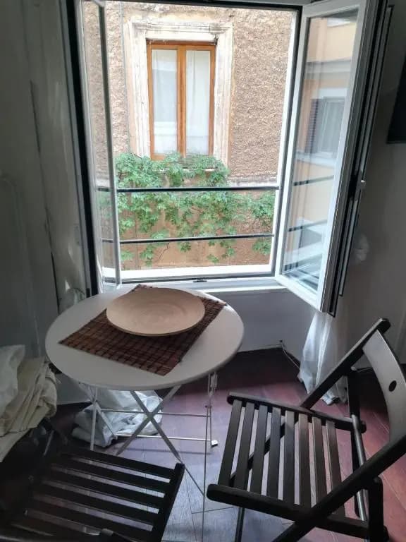 Trastevere Intimate Apartment - photo 7